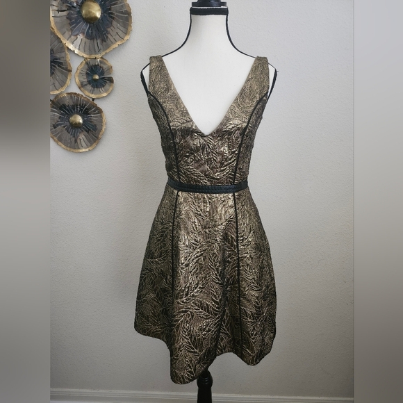 nha khanh Gold Metallic Gabriela Dress Sz 0 - Picture 1 of 14